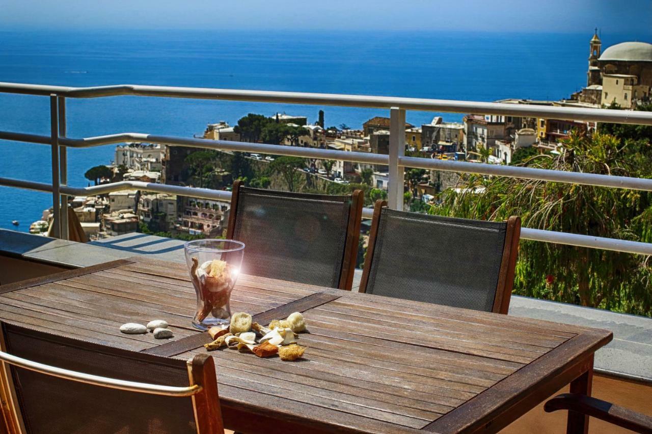 Venus Apartment Positano Exteriör bild